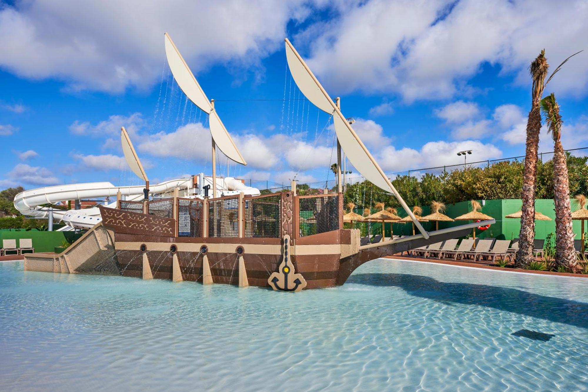 Insotel Punta Prima Resort Екстериор снимка
